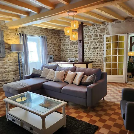 Le Clos Loret Pensión 3*